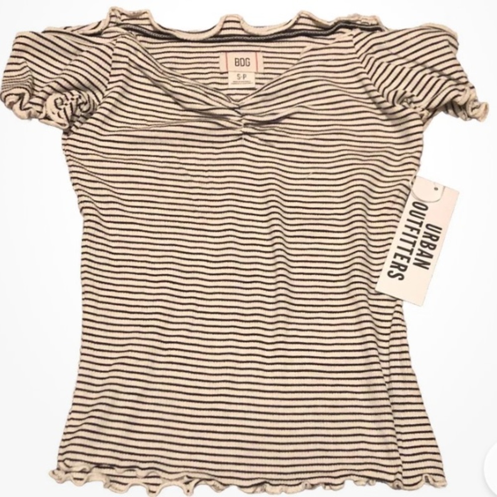 NWT Urban Outfitters BDG Top SM Petite Black & Ivory Striped Ruffle Short Sleeve - Picture 1 of 9